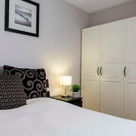 Hansa App 2, 2 Sz, 2 Baeder, Terrasse By Unsere Urlaubszeit